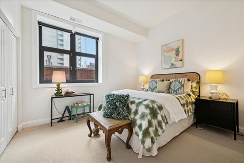 Tiny photo for 30 W Erie Street #601, Chicago, IL 60654 (MLS # 12587075)