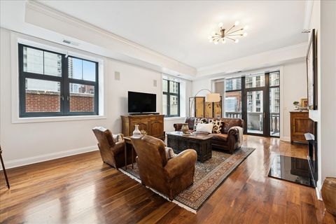 Tiny photo for 30 W Erie Street #601, Chicago, IL 60654 (MLS # 12587075)