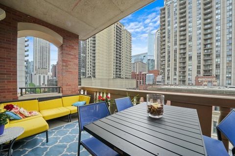 Tiny photo for 30 W Erie Street #601, Chicago, IL 60654 (MLS # 12587075)