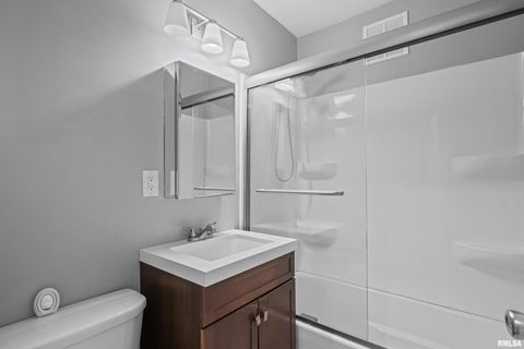 Tiny photo for 3438 TAYLOR Street, Davenport, IA 52806 (MLS # QC4270107)