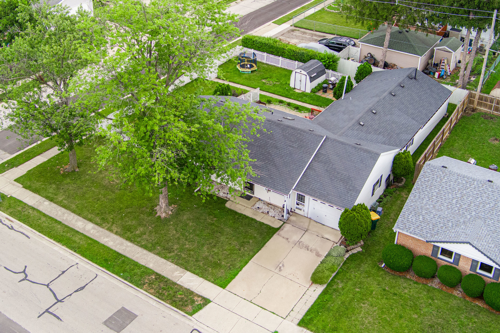 743 Geneva Avenue