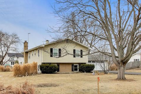 Tiny photo for 3S700 Delles Road, Naperville, IL 60563 (MLS # 12584513)