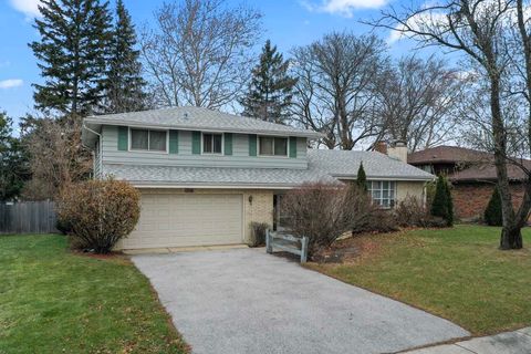 A home in Glen Ellyn