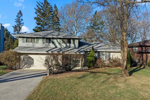 A home in Glen Ellyn