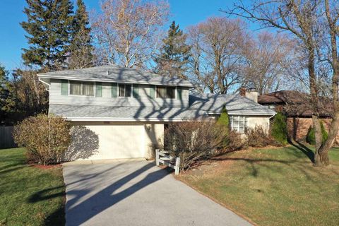 A home in Glen Ellyn