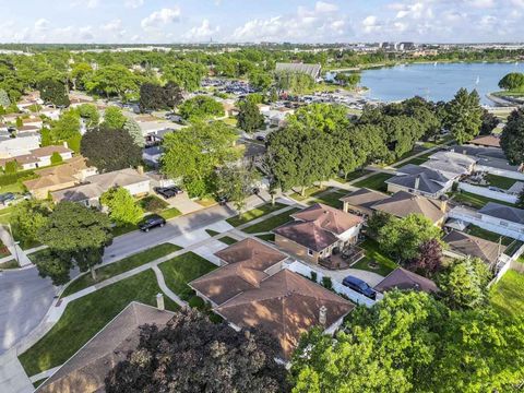 Tiny photo for 1920 Koehler Drive, Des Plaines, IL 60018 (MLS # 12662251)