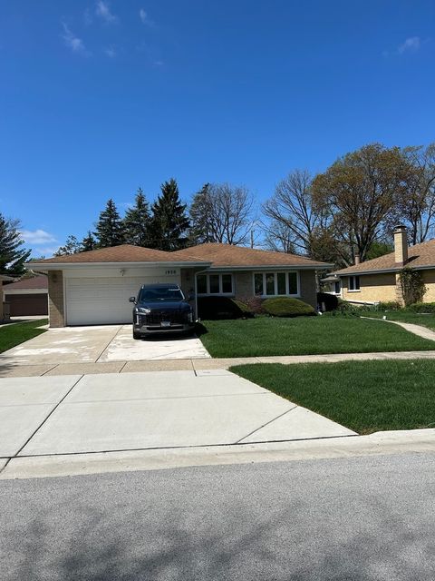 Photo of 1920 Koehler Drive, Des Plaines, IL 60018 (MLS # 12662251)