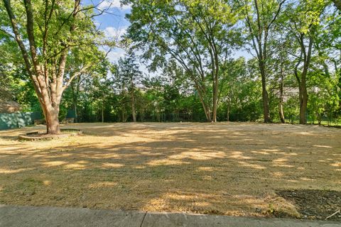 Tiny photo for 28W555 Leverenz Road, Naperville, IL 60564 (MLS # 12646217)