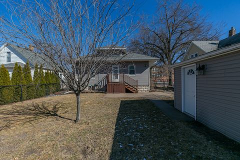 Tiny photo for 1734 N Howell Street, Davenport, IA 52804 (MLS # 12576167)