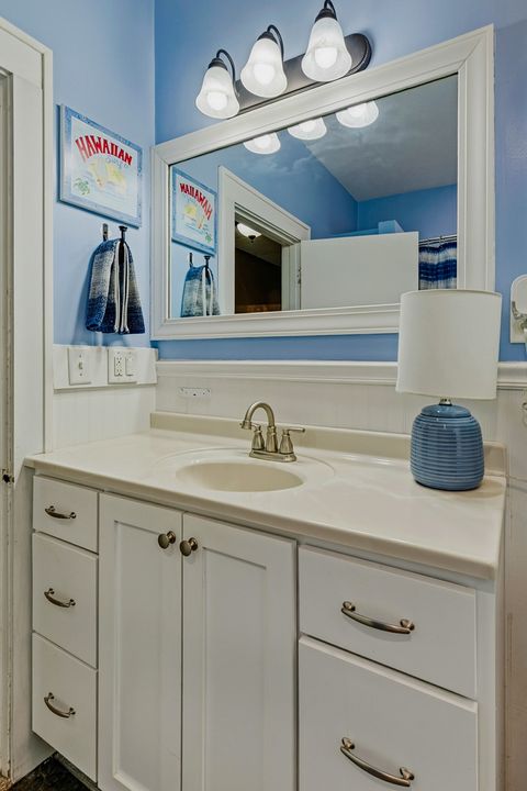 Tiny photo for 1734 N Howell Street, Davenport, IA 52804 (MLS # 12576167)