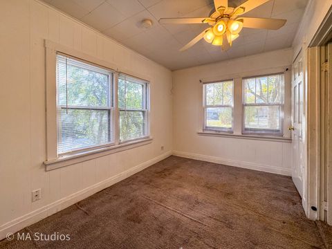 Tiny photo for 8S057 S Vine Street, Burr Ridge, IL 60527 (MLS # 12515356)