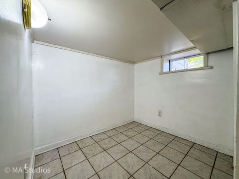 Tiny photo for 8S057 S Vine Street, Burr Ridge, IL 60527 (MLS # 12515356)