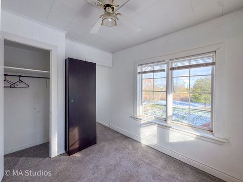 Tiny photo for 8S057 S Vine Street, Burr Ridge, IL 60527 (MLS # 12515356)