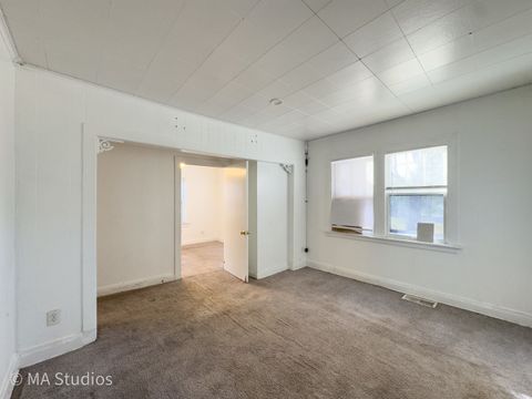 Tiny photo for 8S057 S Vine Street, Burr Ridge, IL 60527 (MLS # 12515356)