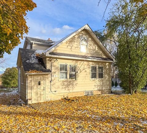 8S057 S Vine Street Burr Ridge IL 60527