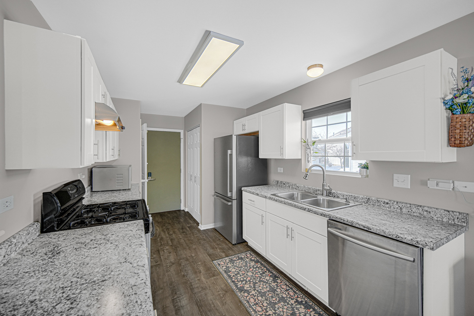 15903 W Iroquois Drive