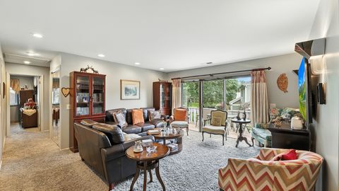 Tiny photo for 550 Greystone Lane #A2, Wheeling, IL 60090 (MLS # 12566514)