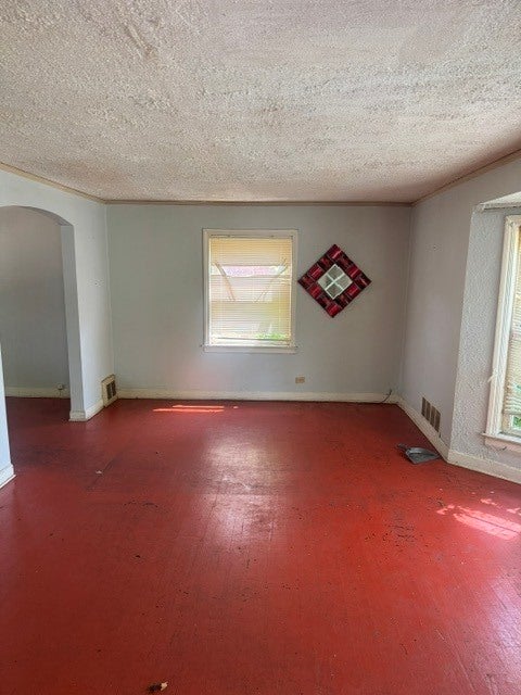 2514 E 97th Street