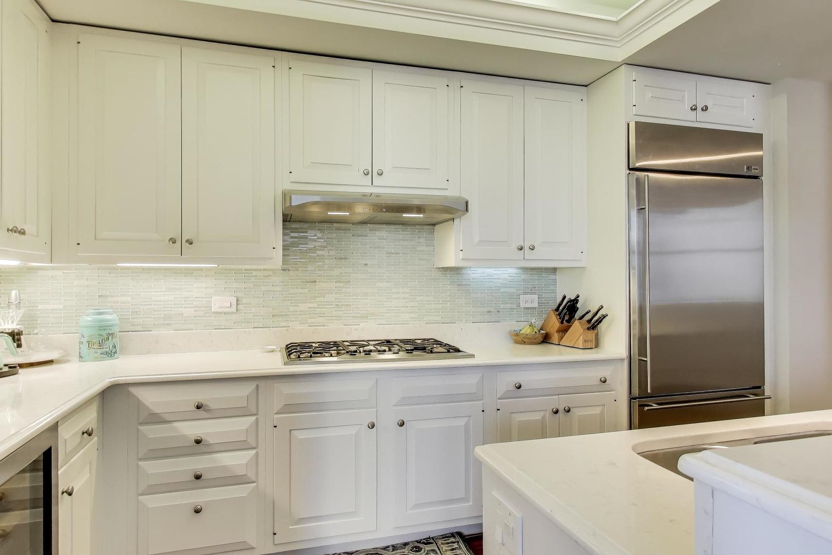 310 S Michigan Avenue 1700