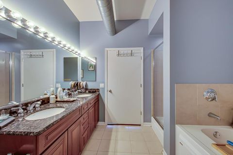 Tiny photo for Chicago, IL 60607 (MLS # 12567087)