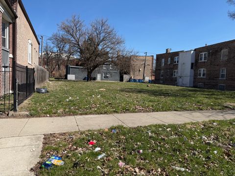 6951 S Carpenter Street Chicago IL 60621