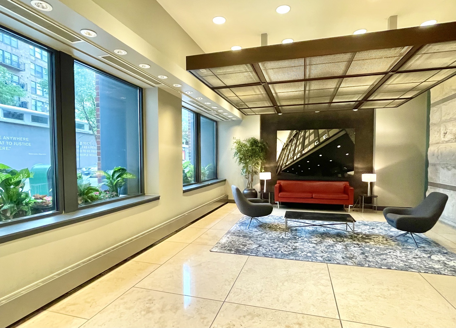 600 N KINGSBURY Street 1006