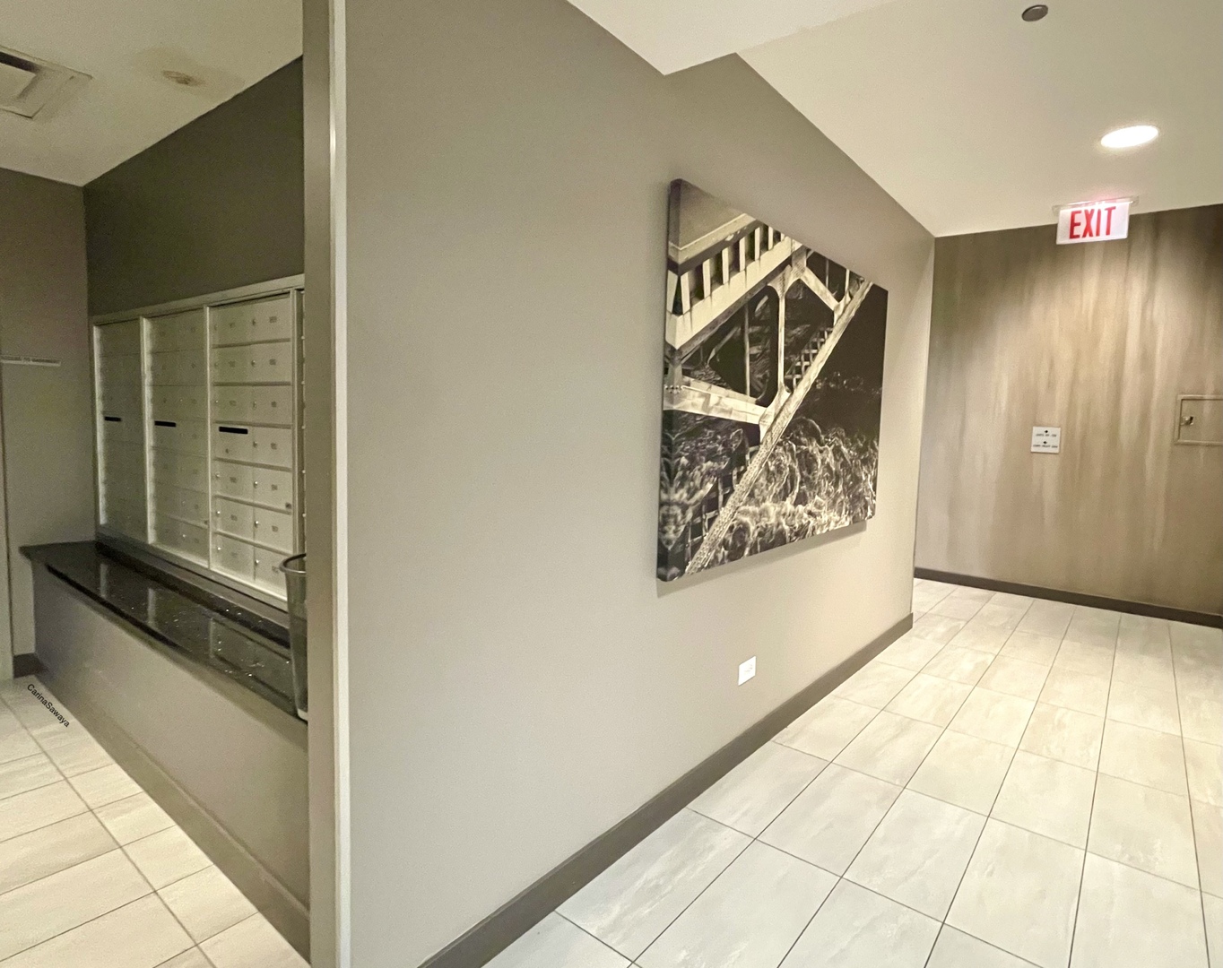 600 N KINGSBURY Street 1006