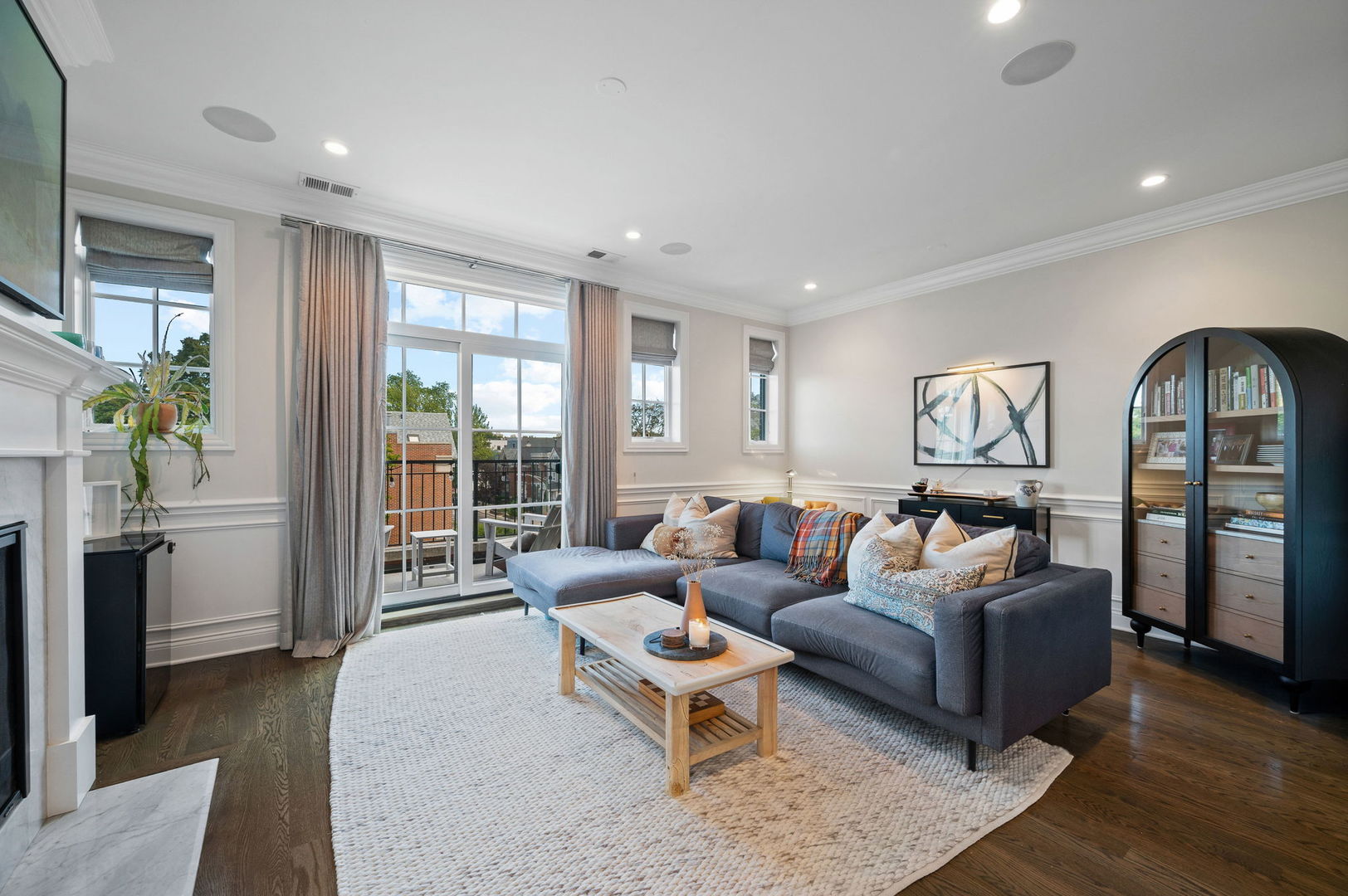 2700 N Wayne Avenue 3N