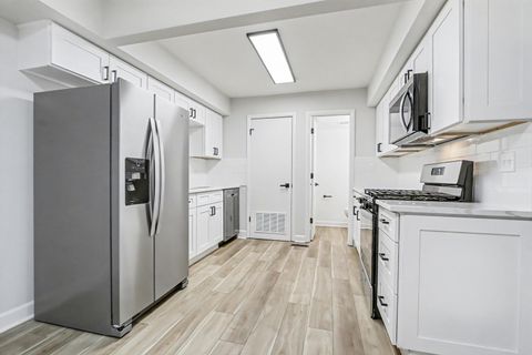 Tiny photo for 8 WILDWOOD Lane #G, Bolingbrook, IL 60440 (MLS # 12524335)