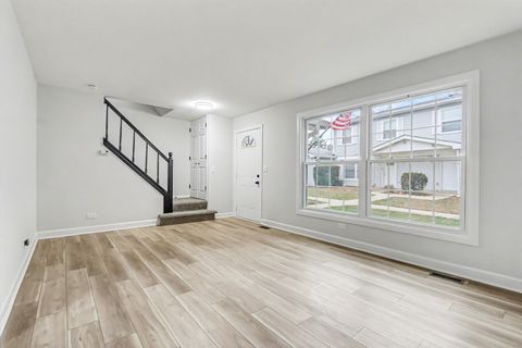 Tiny photo for 8 WILDWOOD Lane #G, Bolingbrook, IL 60440 (MLS # 12524335)