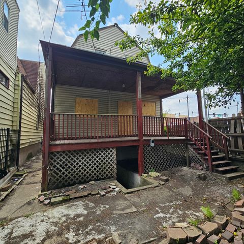 Tiny photo for 3950 W MONTROSE Avenue, Chicago, IL 60618 (MLS # 12714694)