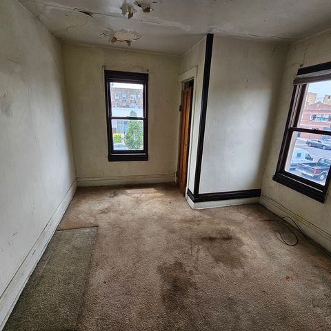 Tiny photo for 3950 W MONTROSE Avenue, Chicago, IL 60618 (MLS # 12714694)