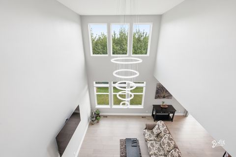 Tiny photo for 1730 Savannah Circle, Mundelein, IL 60060 (MLS # 12501270)