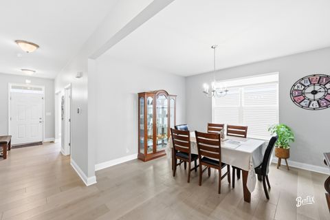 Tiny photo for 1730 Savannah Circle, Mundelein, IL 60060 (MLS # 12501270)