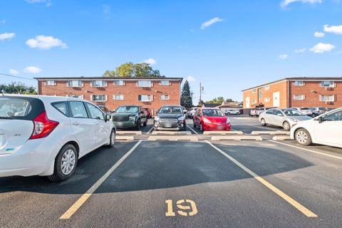 Tiny photo for 2521 N Thatcher Avenue #2i, River Grove, IL 60171 (MLS # 12495122)