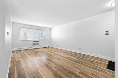 Tiny photo for 2521 N Thatcher Avenue #2i, River Grove, IL 60171 (MLS # 12495122)