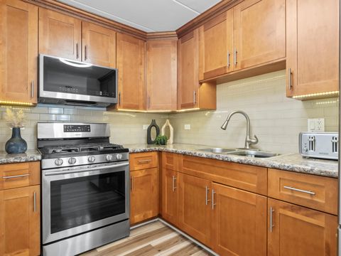 Tiny photo for 2521 N Thatcher Avenue #2i, River Grove, IL 60171 (MLS # 12495122)