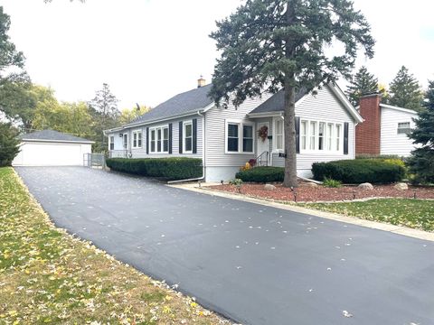 515 S Oakland Avenue Villa Park IL 60181