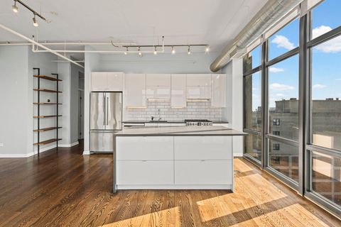 Tiny photo for 212 E CULLERTON Street #PH06, Chicago, IL 60616 (MLS # 12528018)