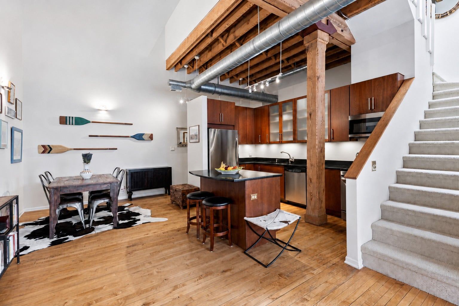 3201 N SEMINARY Avenue 207