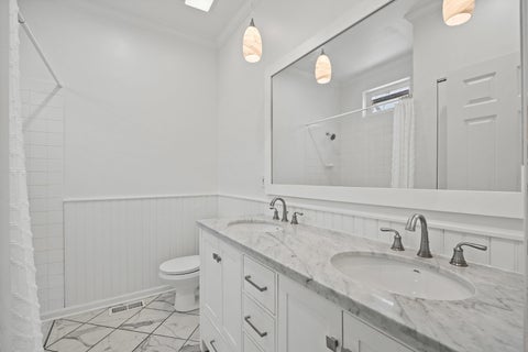 Tiny photo for 1323 E 61st Street, Chicago, IL 60637 (MLS # 12639798)