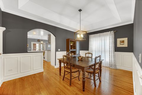 Tiny photo for 502 S Summit Street, Wheaton, IL 60187 (MLS # 12574266)