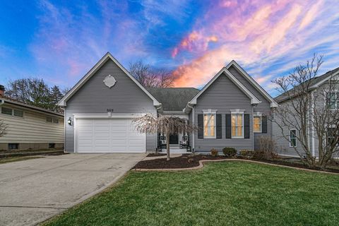 Photo of 502 S Summit Street, Wheaton, IL 60187 (MLS # 12574266)