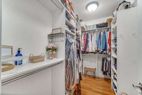 Tiny photo for 502 S Summit Street, Wheaton, IL 60187 (MLS # 12574266)