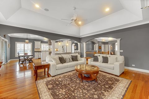 Tiny photo for 502 S Summit Street, Wheaton, IL 60187 (MLS # 12574266)