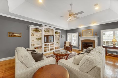 Tiny photo for 502 S Summit Street, Wheaton, IL 60187 (MLS # 12574266)