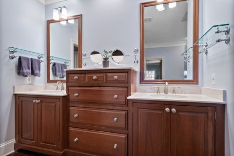 Tiny photo for 563 Greenway Drive, Lake Forest, IL 60045 (MLS # 12632849)