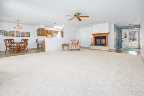 Tiny photo for 111 Hawthorn Estates Road, Salem, IL 62881 (MLS # EB459062)