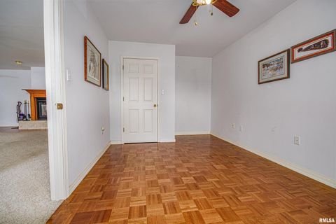 Tiny photo for 111 Hawthorn Estates Road, Salem, IL 62881 (MLS # EB459062)