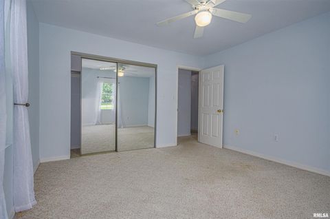 Tiny photo for 111 Hawthorn Estates Road, Salem, IL 62881 (MLS # EB459062)